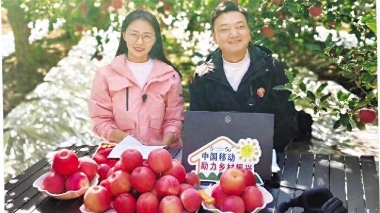 哇塞！平川区宝积镇苹果搭上电商快车，亩产量高达 8000 斤，口感好到爆  第1张