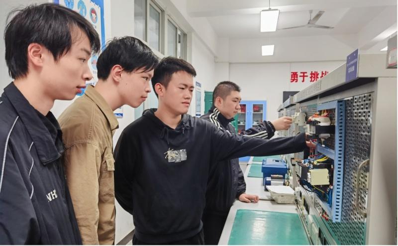 100 余名师生走进企业，见证垃圾如何变电能  第3张