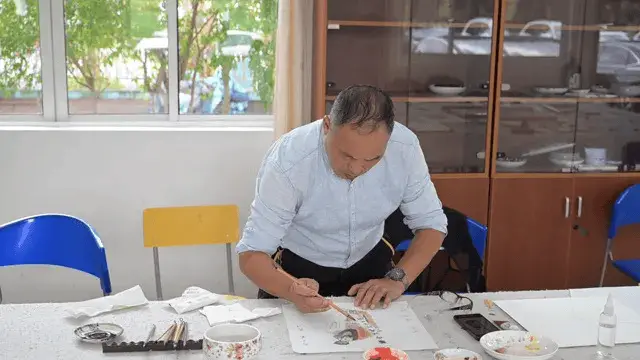 退休教师顾航手绘水浒传近 200 个人物，个个栩栩如生，你见过吗？  第3张