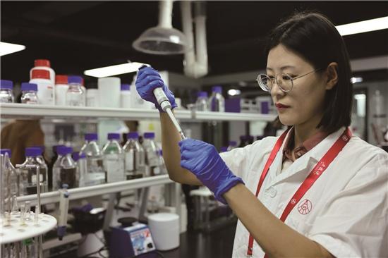 从一粒种子到一滴美酒，五粮液的 93 个工艺步骤你知道吗？  第3张