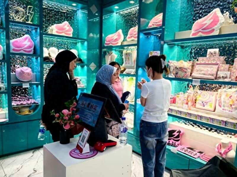 平谷桃文创店入驻秀水大厦，背后的故事你知道吗？  第1张