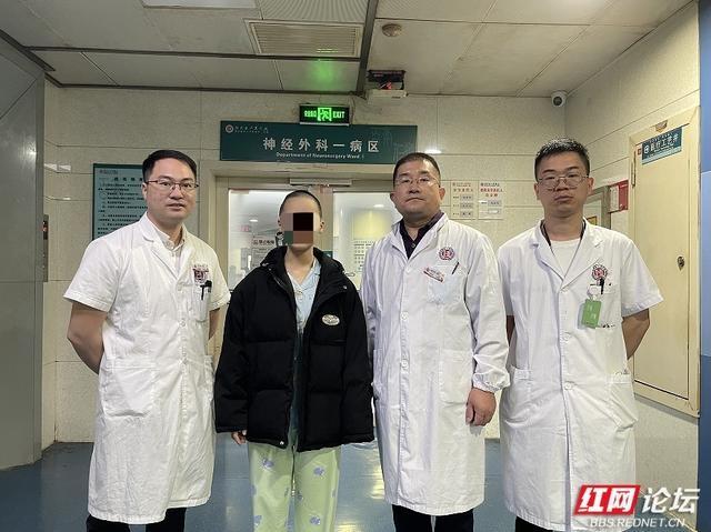 17 岁女孩国庆游长沙突发脑血管意外，特种兵式打卡旅行需谨慎  第3张