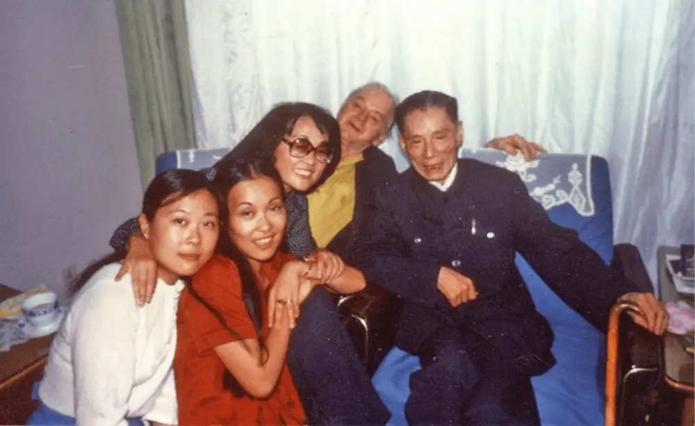 99 岁华裔女作家聂华苓离世，她创办的国际写作计划影响了多少人？  第7张