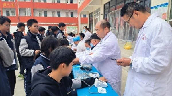 全校学生健康体检，这些数据你一定要知道