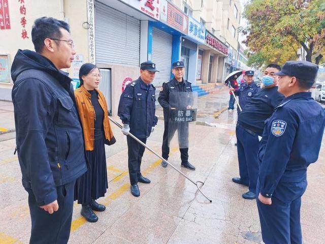 反恐防暴应急演练：守护校园安全，我们在行动  第2张