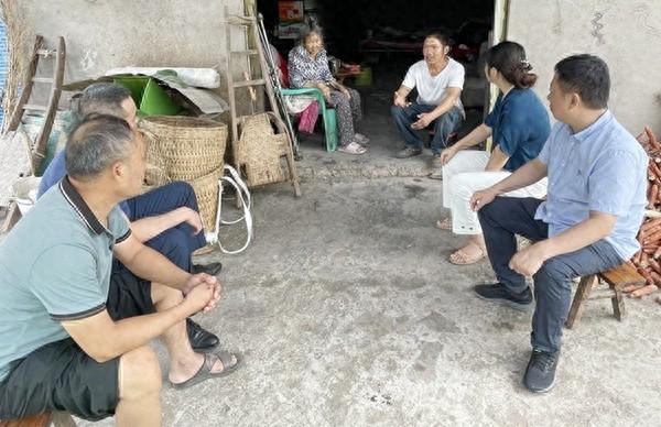 纪检监察组回头看，集中整治群众身边腐败问题  第1张