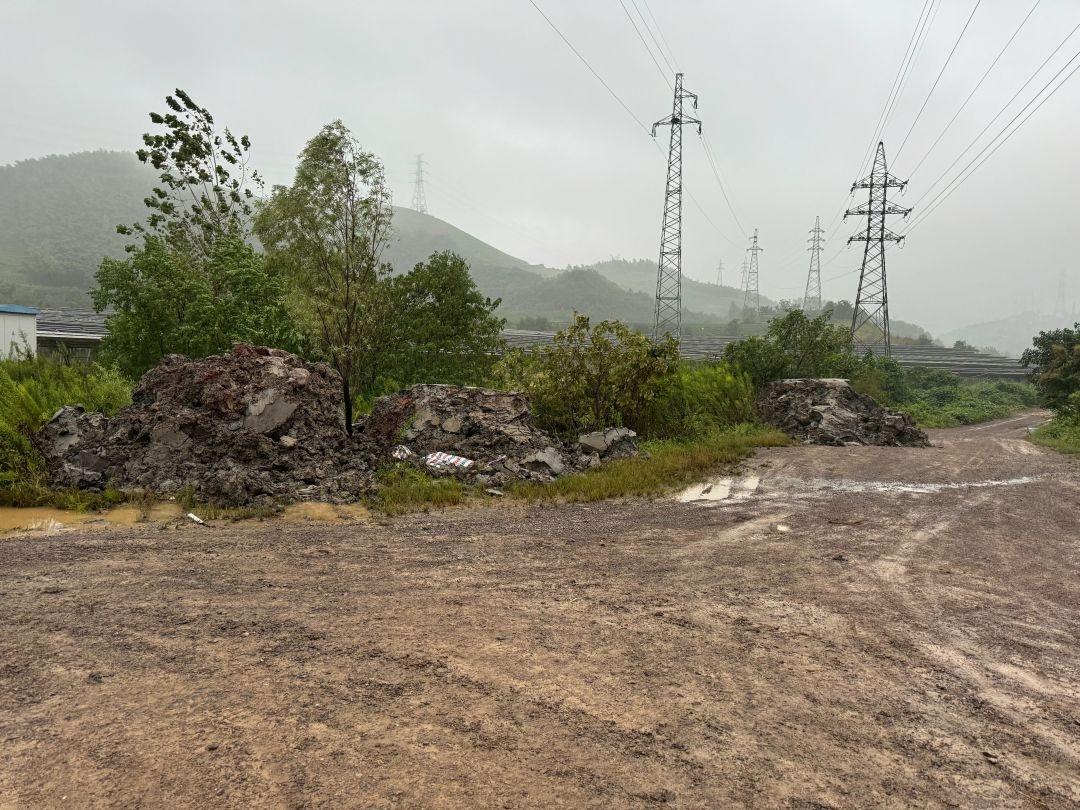 湖州一非法倾倒淤泥案件，6 名犯罪嫌疑人终落网  第2张