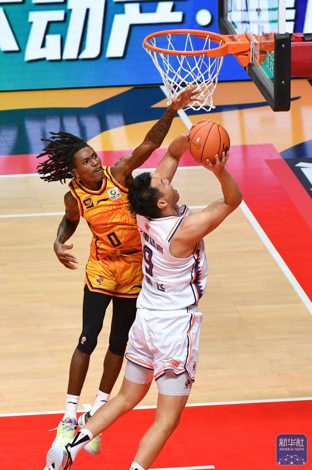 CBA 常规赛第五轮：江苏肯帝亚队主场惜败上海久事队  第6张