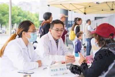 秋冬交替寒意浓，昆山文明实践活动为群众幸福生活＋1℃