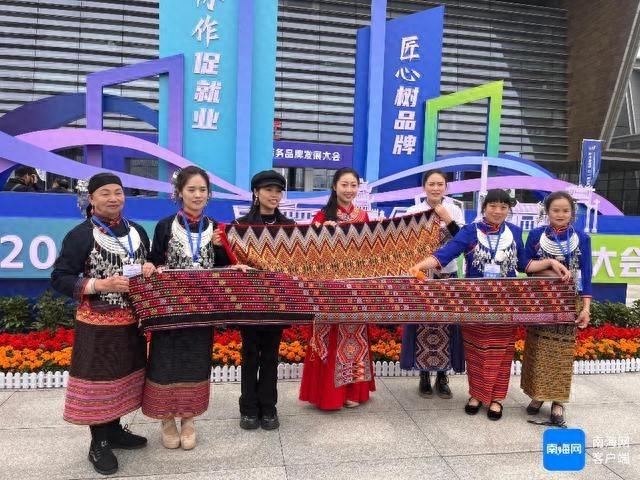 8 大琼字号劳务品牌亮相长沙，海南展馆人气爆棚