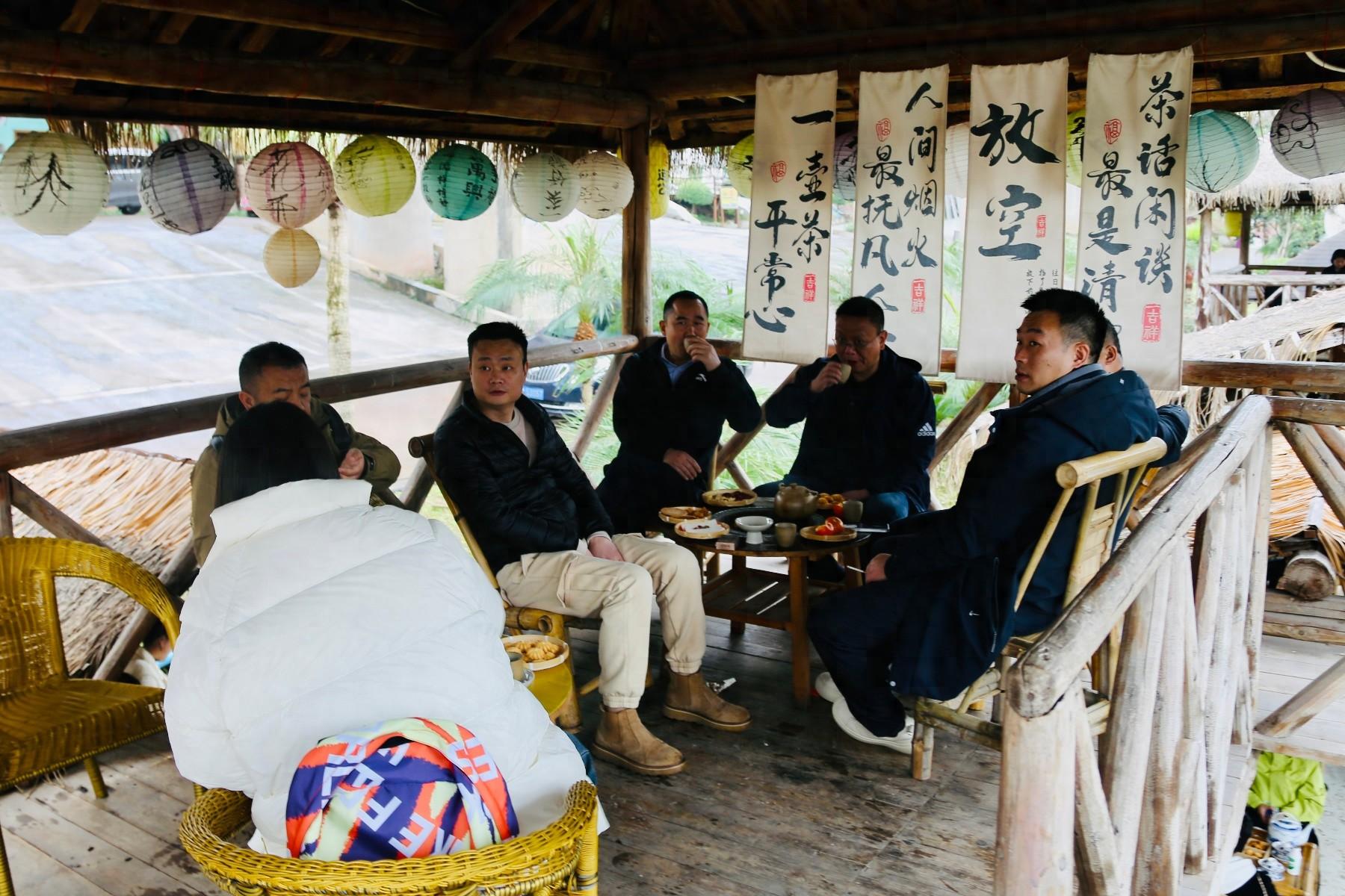 小雪将至，来美心红酒小镇围炉煮茶，感受初冬的温情与闲趣
