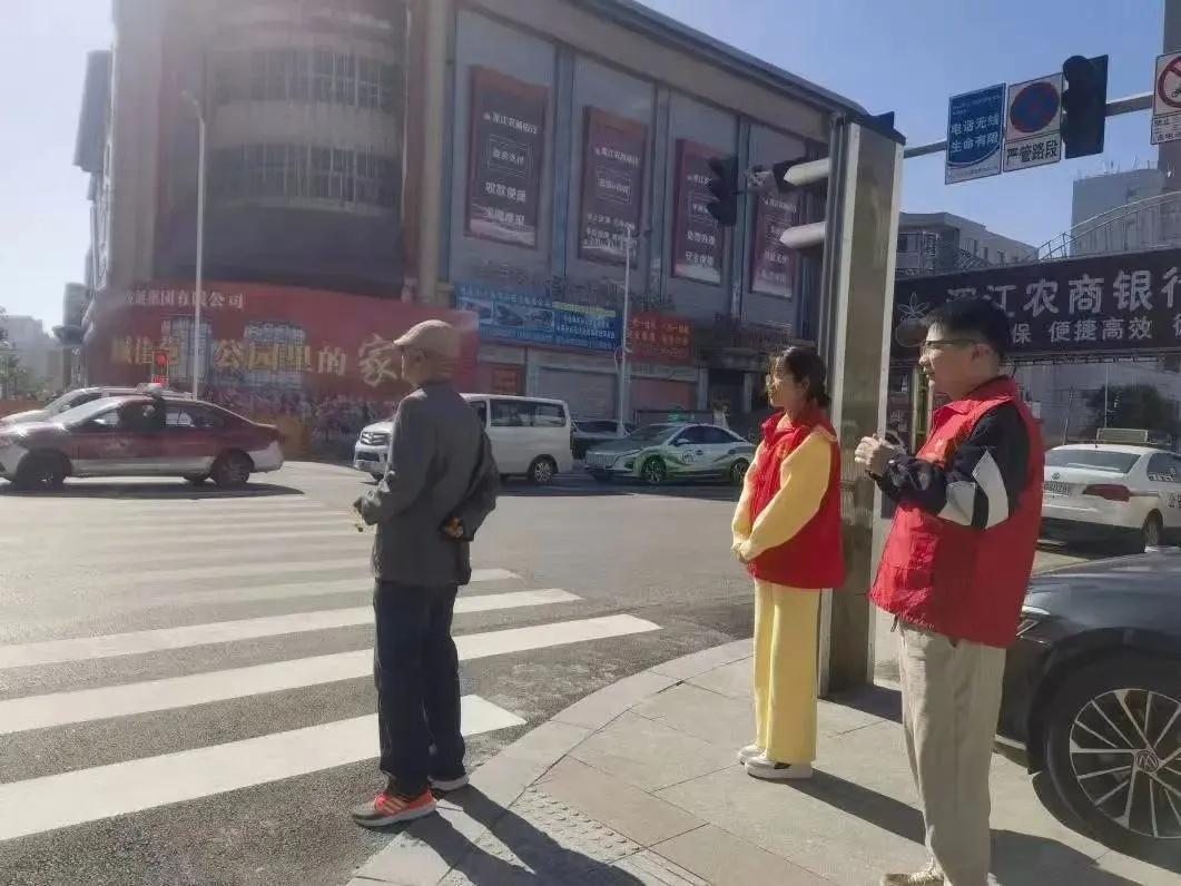 文明交通，携手共创！白山交警大队开展主题宣传活动，你参与了吗？  第3张