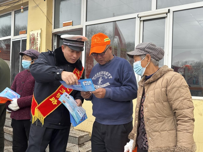 凉城交警进农村，交通安全宣传不打烊  第4张