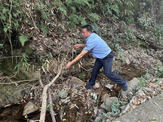 舞阳派出所生态警长工作室：守护绿水青山，共筑生态安全防线  第2张