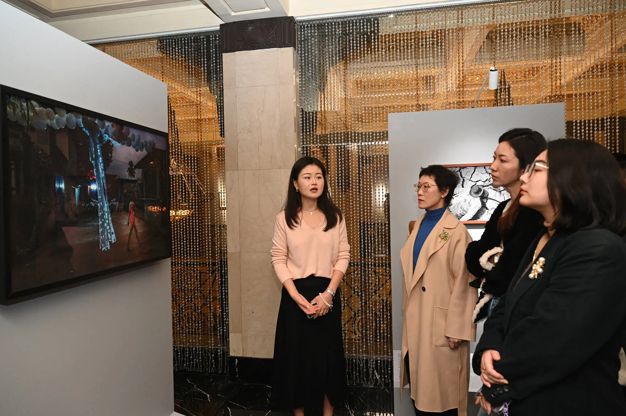 2024 年 11 月 21 日，第十届百达摄影奖作品展在上海和平饭店开幕  第1张