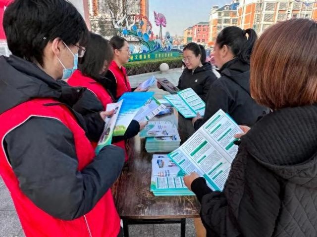 2024 年社保服务进万家，你关心的问题都在这里  第1张