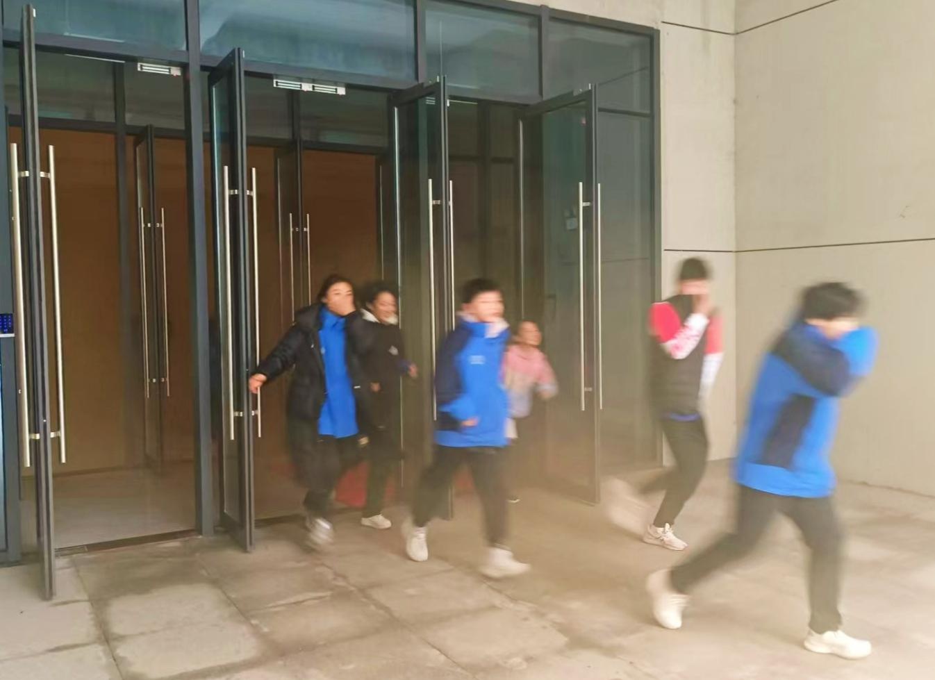 西安体育训练中心消防演练成功举办，共筑安全防线  第2张