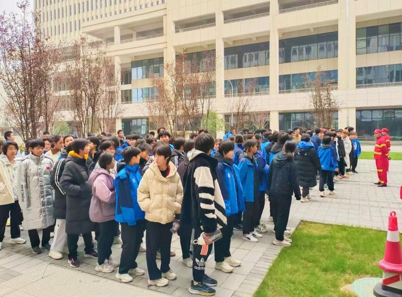 西安体育训练中心消防演练成功举办，共筑安全防线  第3张