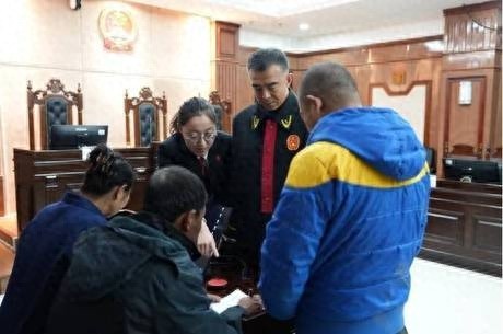 4 万多元工钱讨要无果，法官出手快速解决，这对夫妻终于松了一口气