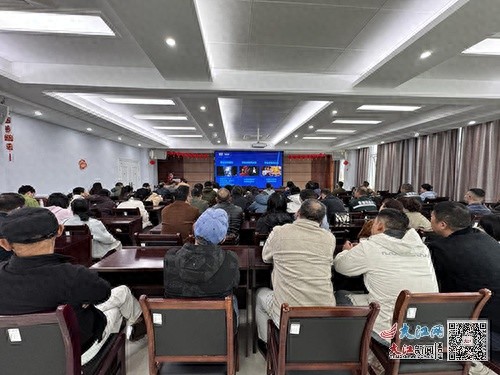 景德镇市医疗紧急救援中心开展消防安全培训，提升应急避险能力  第1张