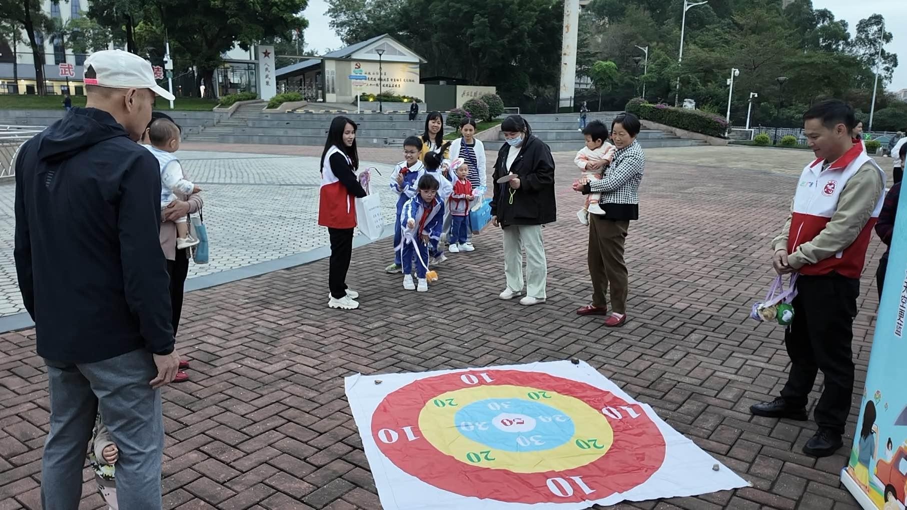 布吉街道举办智理亲子活动，200 余家庭共享欢乐时光  第2张