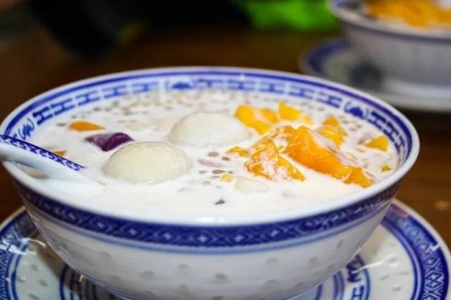 冬至夜，饺子与汤圆的温暖对决：你不知道的冬至饮食习俗大揭秘  第6张
