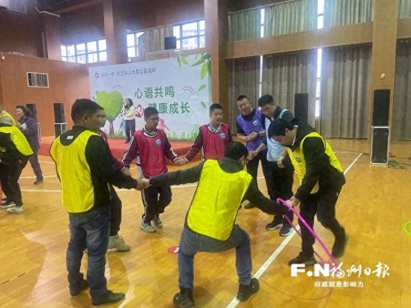 揭秘：名校博士家长为何在家庭教育中‘小学生水平’？