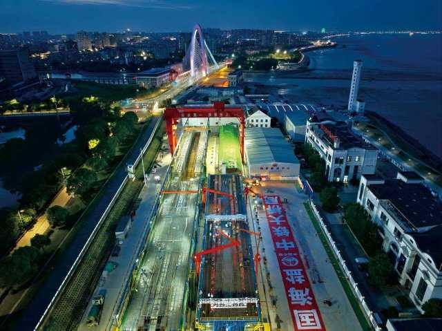 中国在钱江潮上建大桥，竟藏了5个篮球场大的秘密  第2张