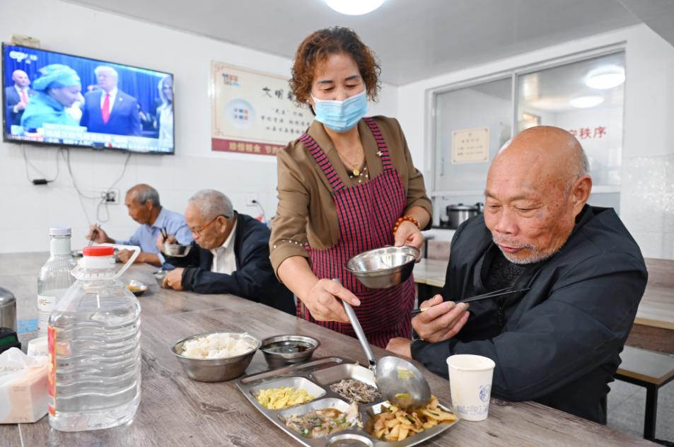 揭秘2024全国农村公共服务典范：乐清‘邻里食堂’如何温暖28.83万老年人的心？  第2张