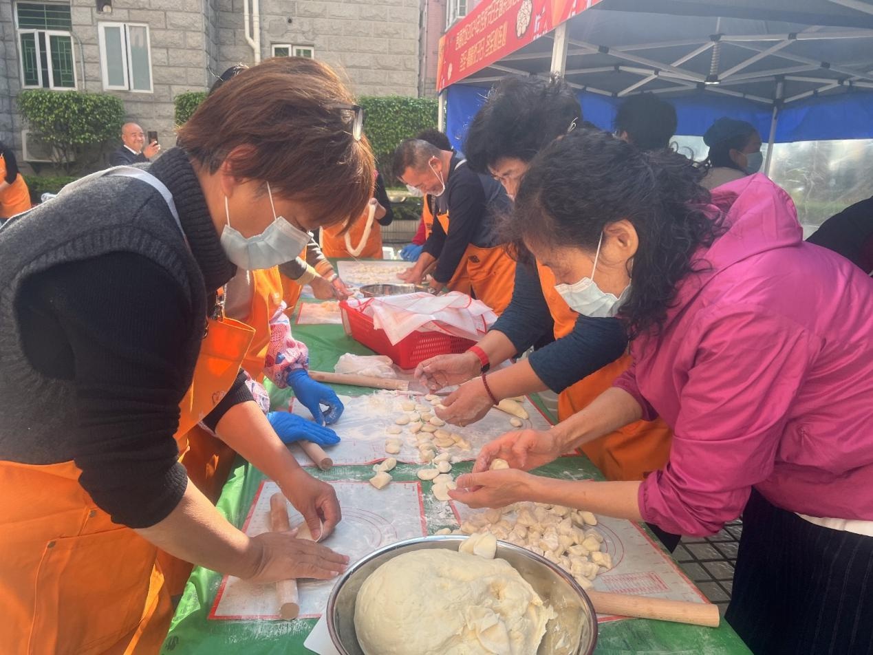 冬至暖心饺子日：名海社区传承文化，邻里情深共度佳节  第2张