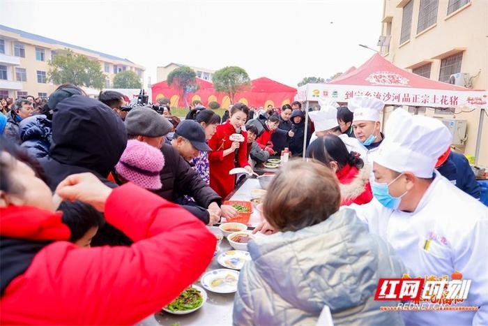 12月21日，宁乡花猪文化盛宴惊艳全场，全猪宴引爆味蕾狂欢  第3张
