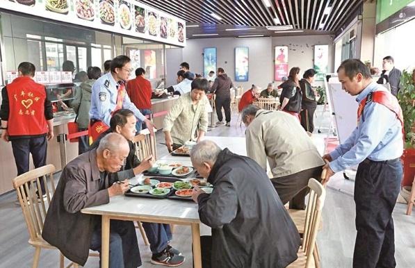 锡城惠老助餐出新招，家门口一站式服务，让老人用餐不再难  第2张