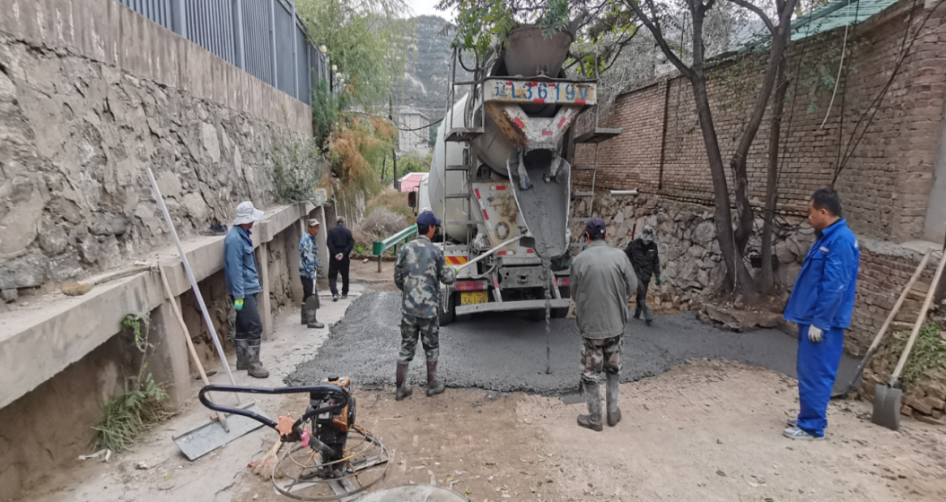 七里河区及时修复受损道路,保障村民秋收通行无阻 第3张 七里河区及时修复受损道路,保障村民秋收通行无阻 第3张