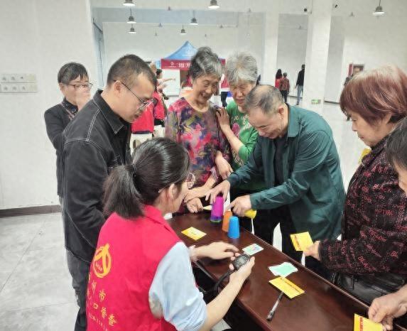 260 多位居民参加！这场社区趣味运动会，你参加了吗？  第1张