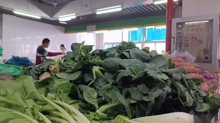 霜降时节蔬菜价格大跳水，你的菜篮子轻了吗？  第2张