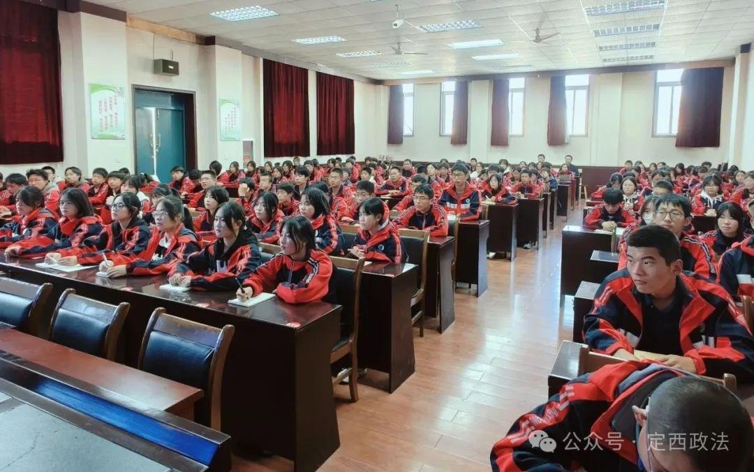 定西举办百场报告会，聚焦预防未成年人违法犯罪，引导青少年学法守法用法  第2张