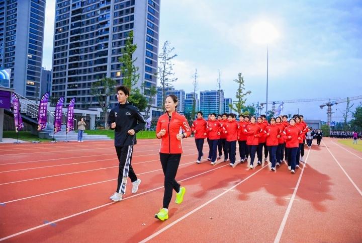 听奥运冠军王丽萍讲述：如何用体育精神实现自我超越  第3张