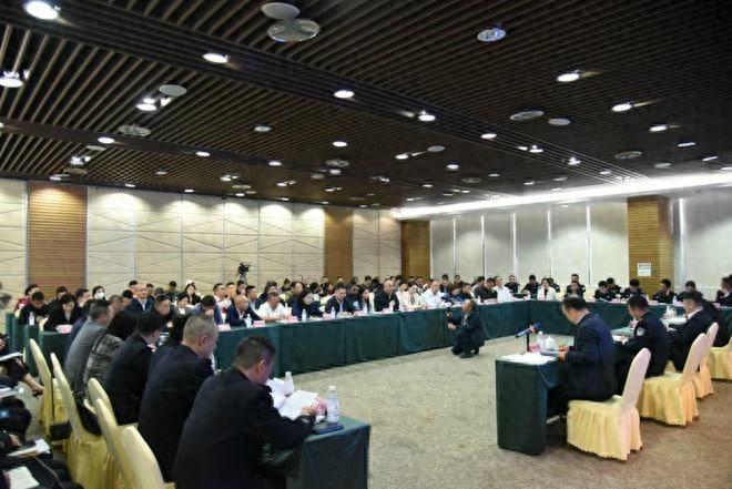 警企携手，护航民营经济！成都这场座谈会为企业发展带来新机遇  第1张