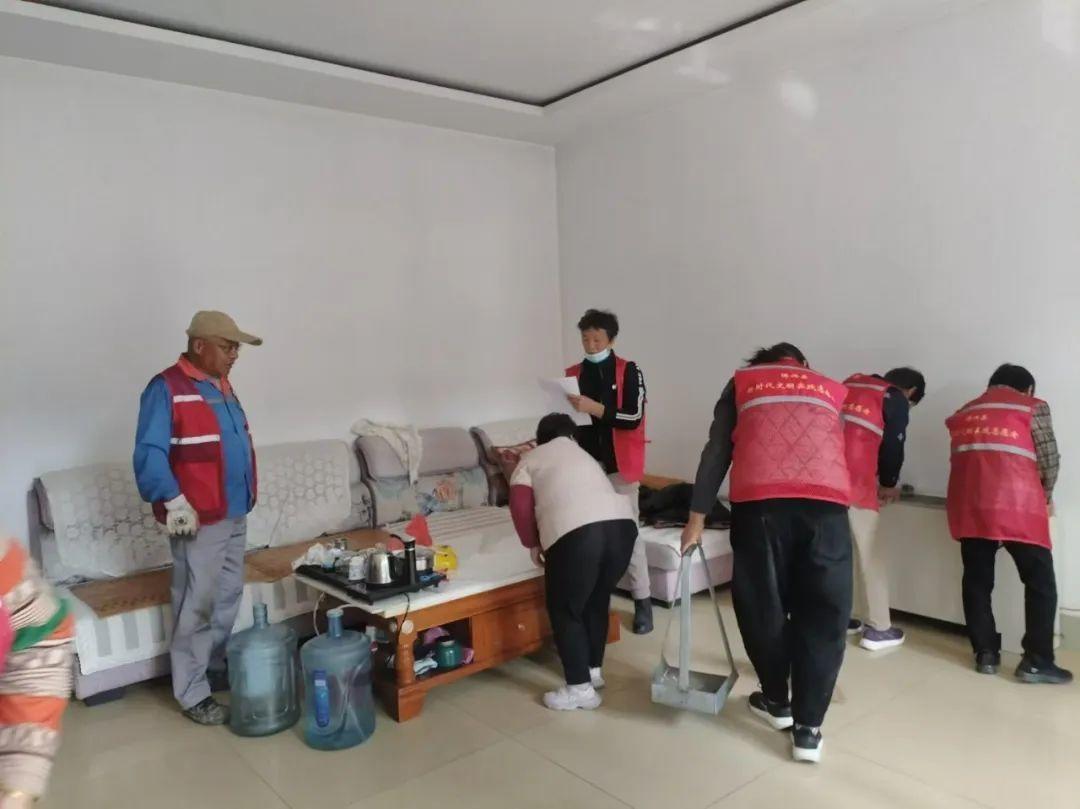 博兴县锦秋街道妇联开展庭院清洁日主题活动，助力全域庭院清洁  第8张