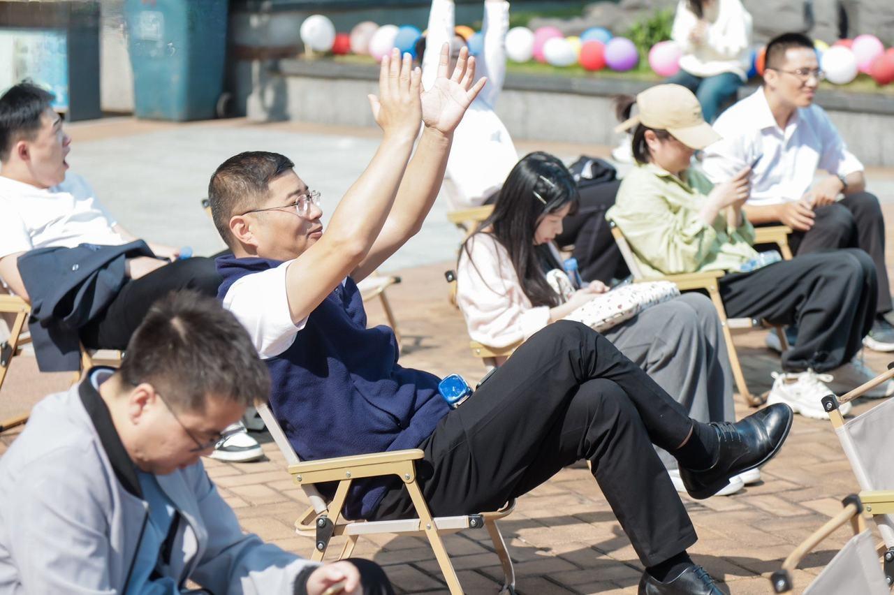 鑫动聚场，不燃怎么 young！这场运动会燃爆了  第5张