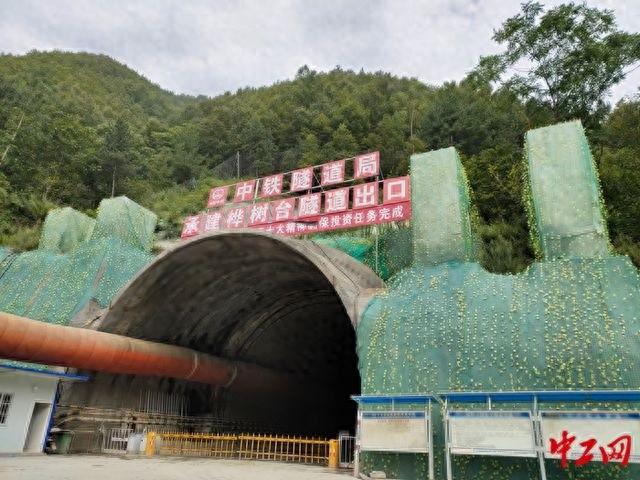 9km 以上隧道贯通！西十高铁建设取得重大进展  第1张