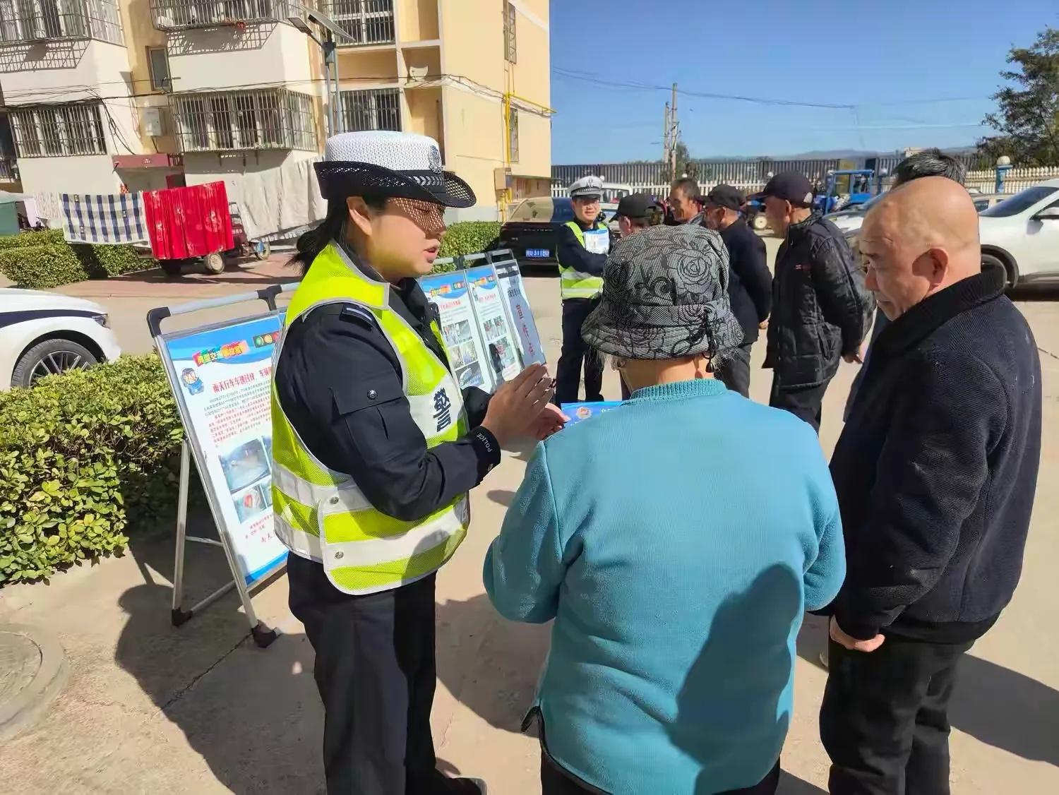 宝鸡交警多形式开展交通安全宣传活动，你还敢违法吗？  第11张