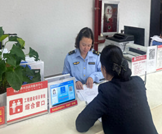 仅需跑一次，企业迁移如此便捷！黄女士亲身经历告诉你