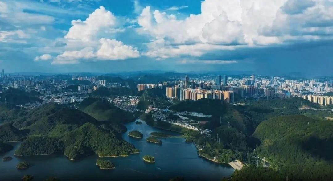 霜降来临！贵阳昼夜温差达 15℃，一天仿佛过两季  第1张