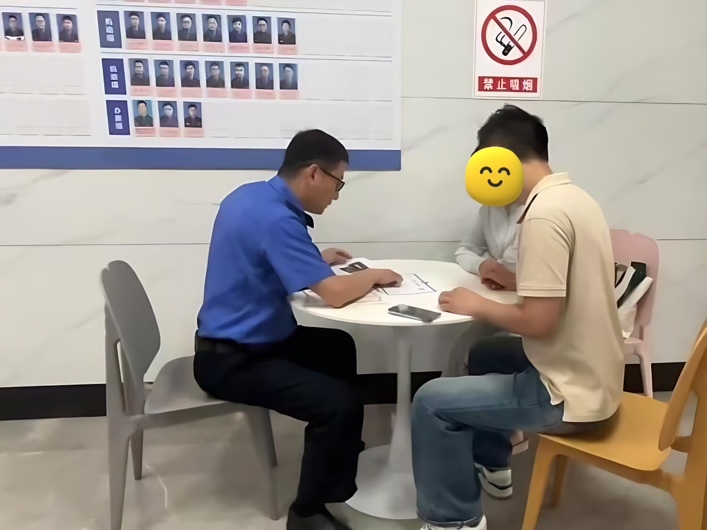 一天收到四面锦旗，钱塘区综合行政执法局究竟做了什么？  第3张