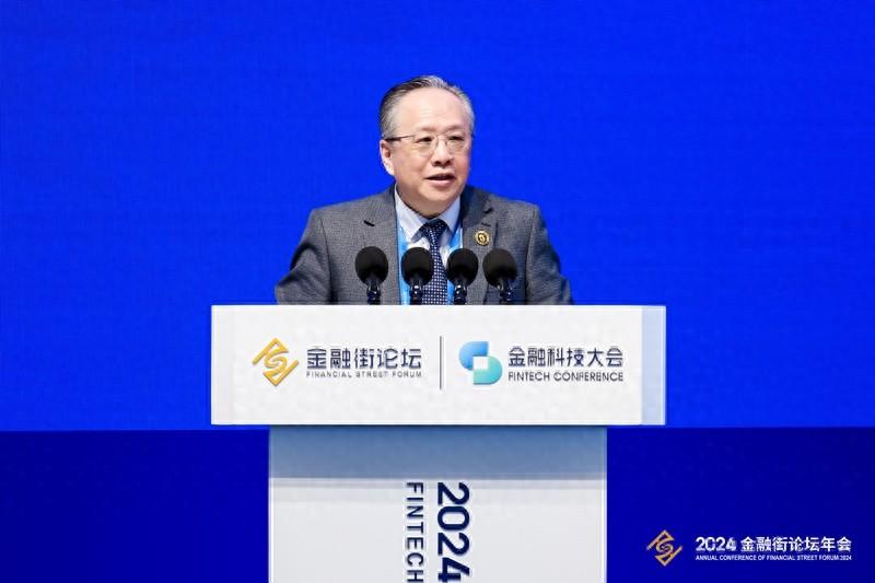 绿色发展成高质量发展底色，新质生产力如何推动绿色低碳转型？  第1张