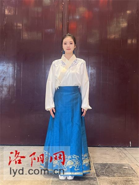 世界客属第 33 届恳亲大会志愿者服饰有何新意？融合了哪些文化元素？设计师揭秘  第4张