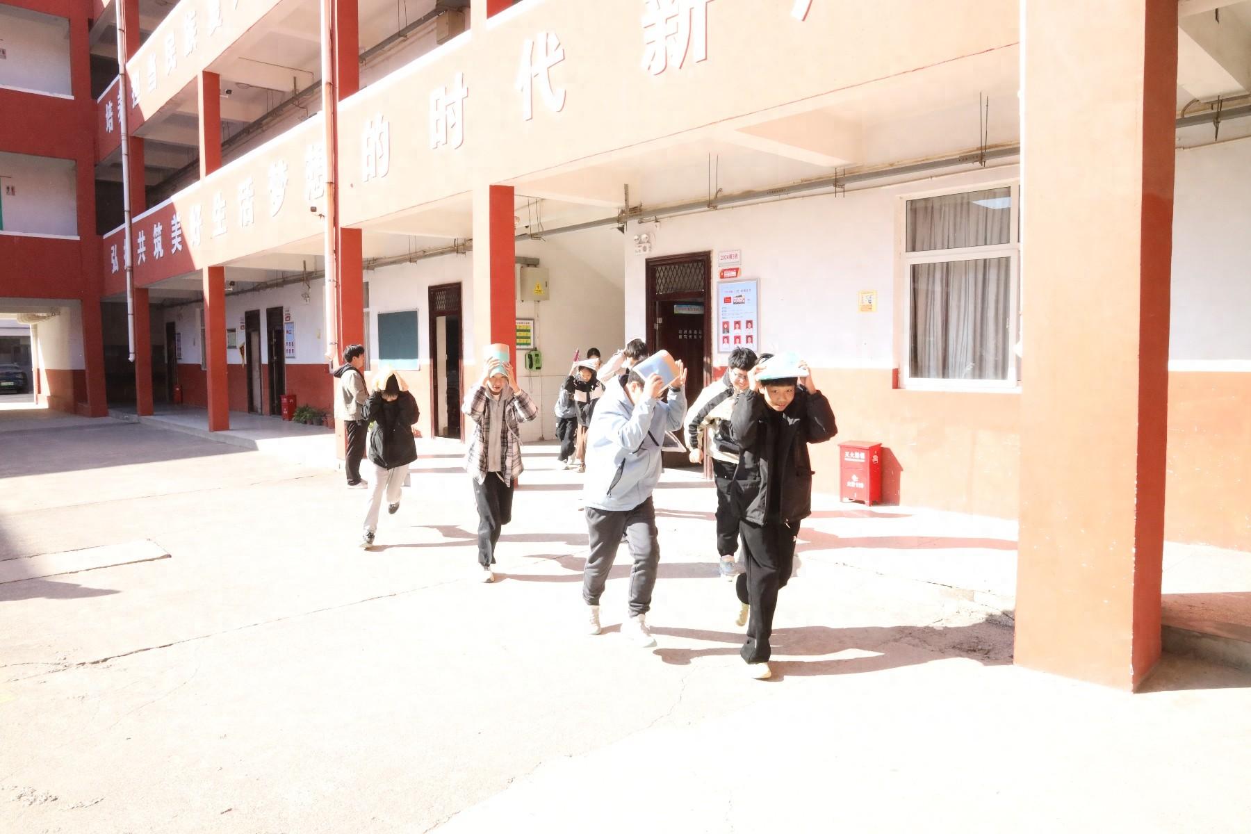 北海中学竟举行这样的演练活动，学生们的表现让人惊叹  第1张