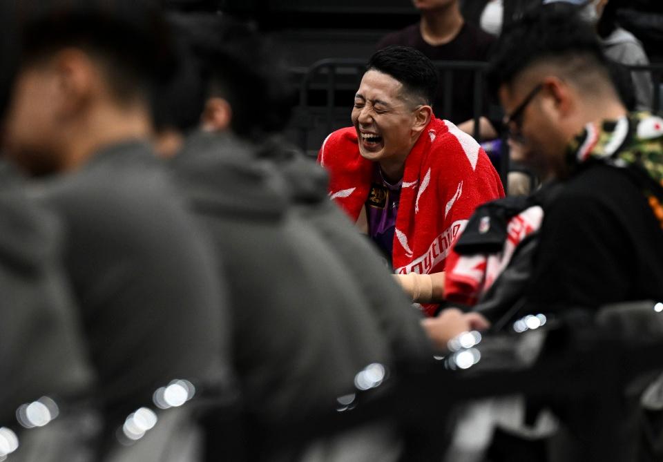 CBA 常规赛第五轮：北控主场险胜广州，沈梓捷扣篮惊艳全场  第3张