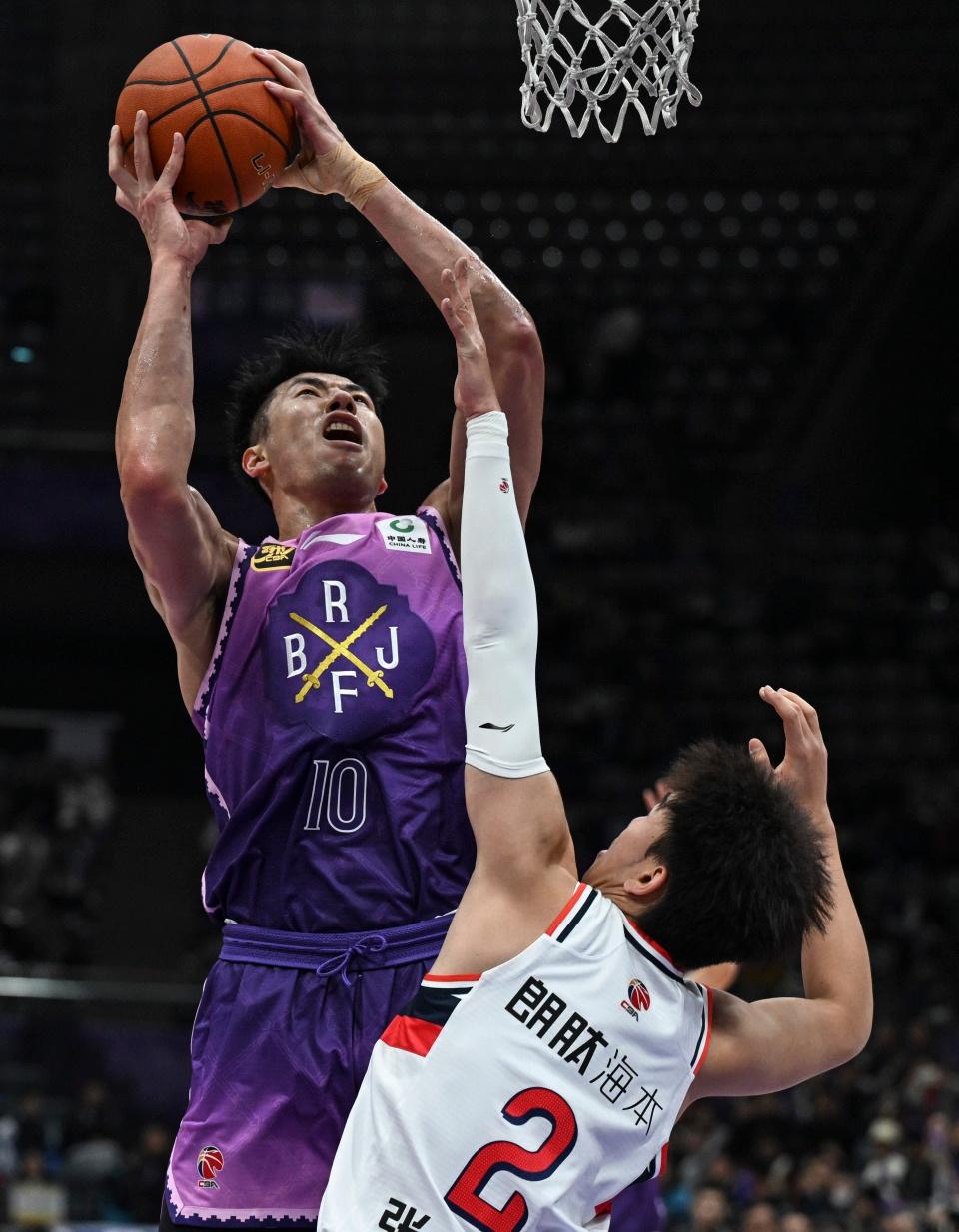 CBA 常规赛第五轮：北控主场险胜广州，沈梓捷扣篮惊艳全场  第7张